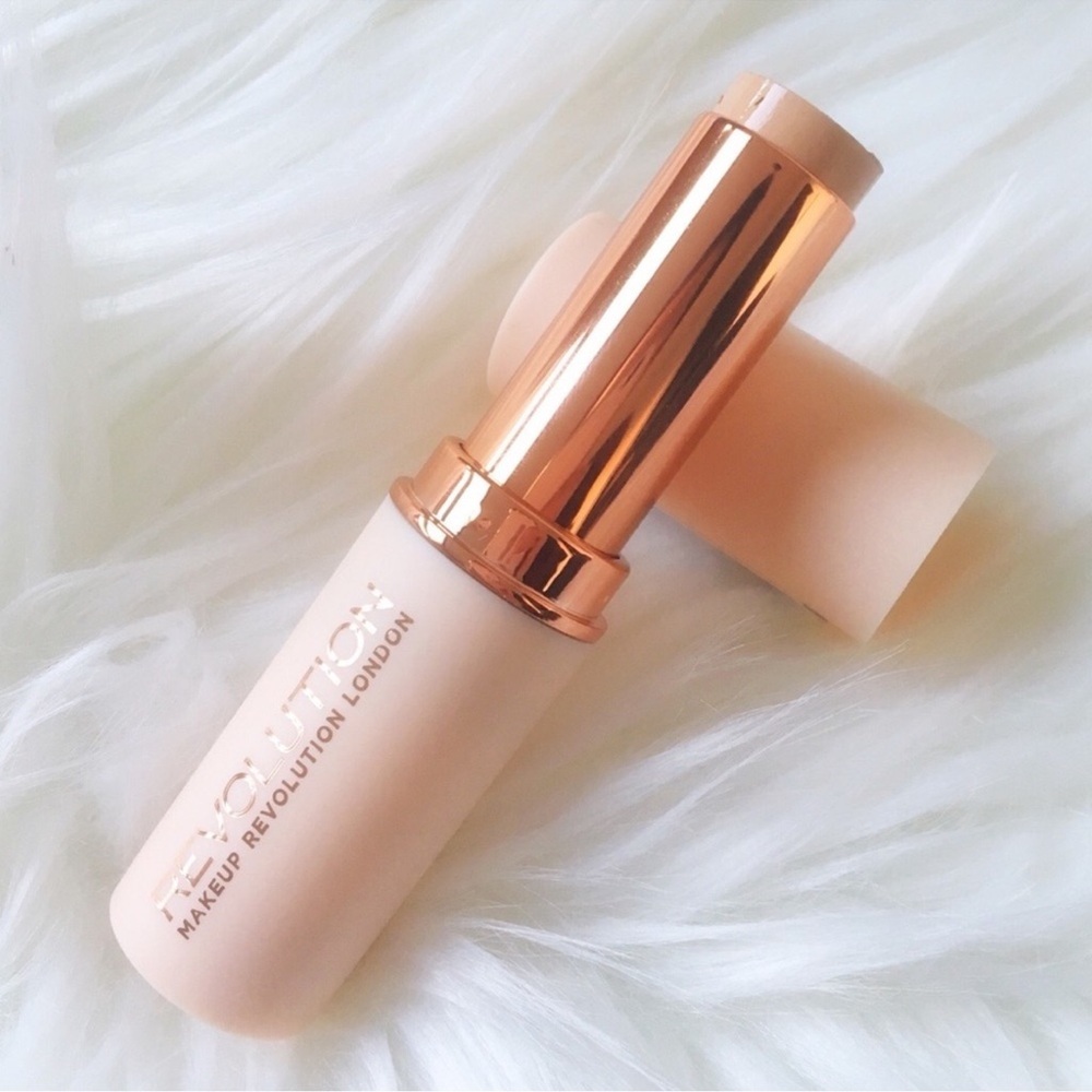 F4 - Fast Base Stick Foundation, Makeup Revolution - Picture 9 of 9